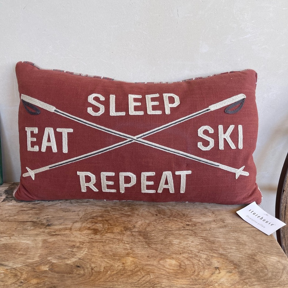STOREHOUSE Two Decorative Winter Ski Cabin Lodge Plaid Down/Feather Pillow NWT